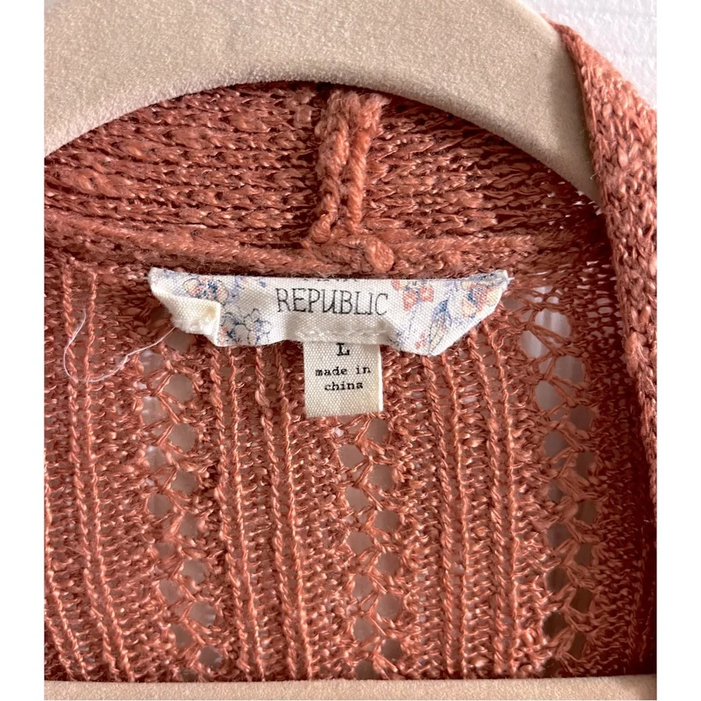 💫Republic brand Knit Crochet Long Sleeve Coral Color Cardigan Sweater (L)💫 - Picture 6 of 6